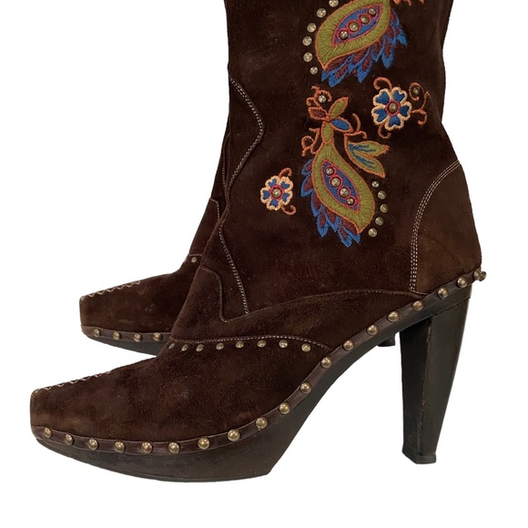 Vintage Goffredo Fantini Brown Suede Boots with Boho Floral Embroidery EU39.5 - Picture 8 of 17